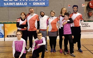 Les archers du dimanche après-midi (Marguerite, Alain, Florian, Nathalie, Fabien, Anthony, Madeleine et Augustin)